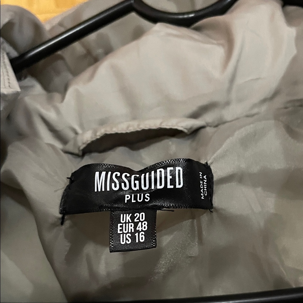 Missguided Gray Puffer Jacket - image 4